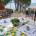 Villamara Luxury Affittacamere 4*